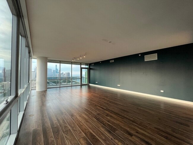 Photo - 1201 S Prairie Ave Unit 3801