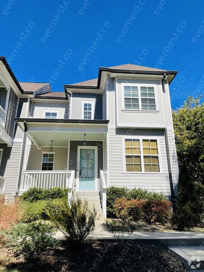 Building Photo - 1004 Wade Ave Rental