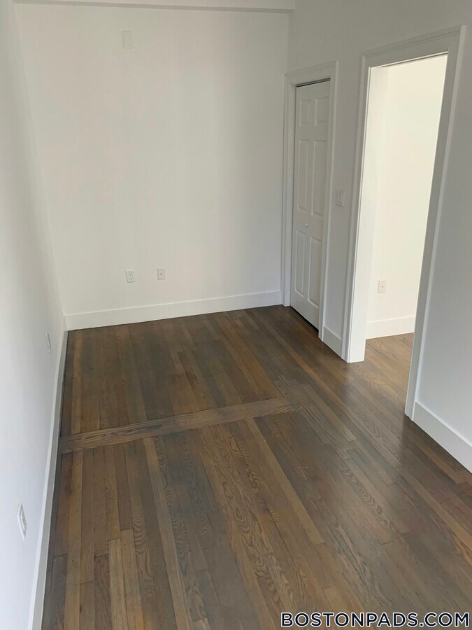 Photo - 11 Queensberry St Unit 12