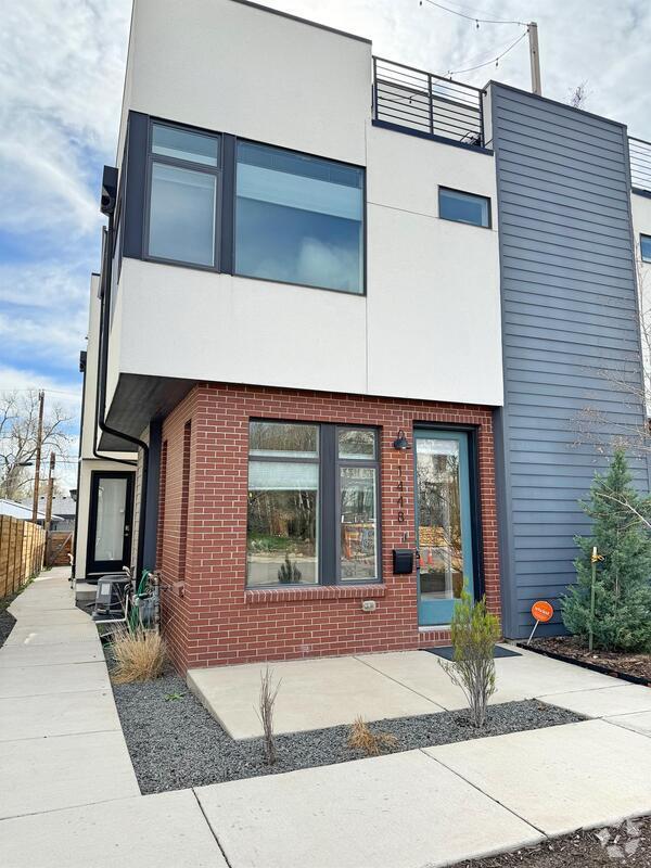 Building Photo - 1448 Xavier St Rental