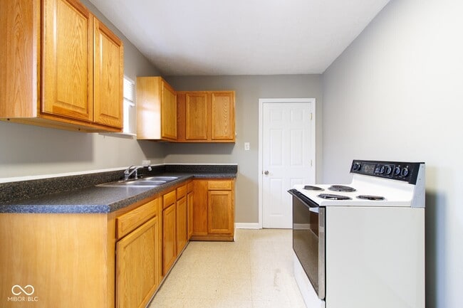 Photo - 61 S 3rd Ave