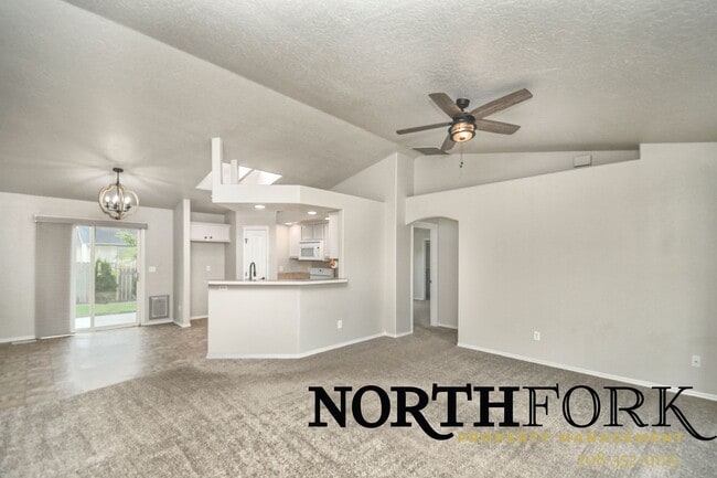 Photo - Beautifully Landscaped Cul De Sac Caldwell Home