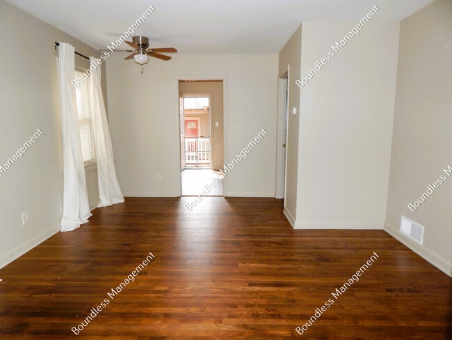 Photo - 2476 Maple St Unit B