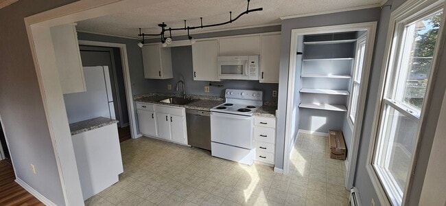 Photo - 978 Cilley Rd Unidad Cilley Rd - 2nd Floor