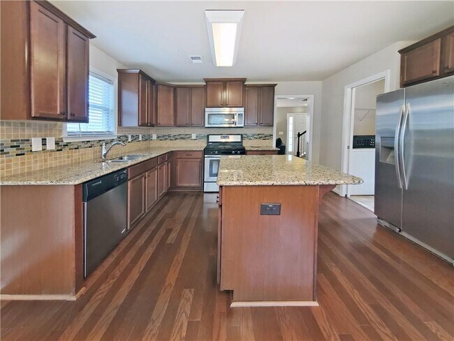 Photo - 65 Griggs St SW