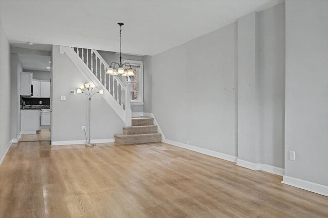 Photo - 203 N DuPont St