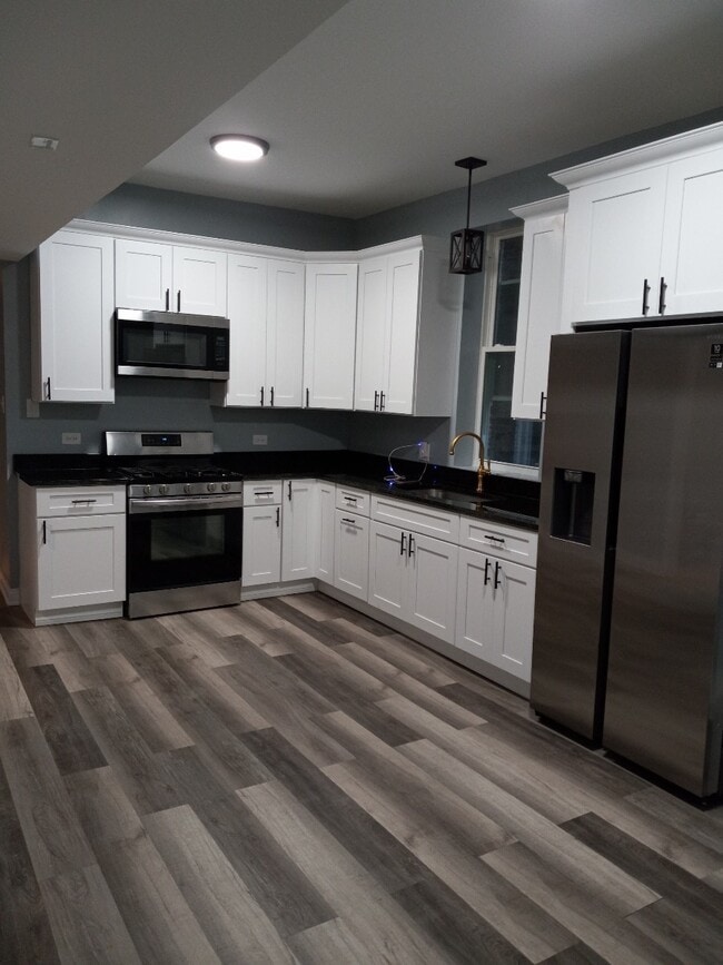 Photo - 5412 S Damen Ave