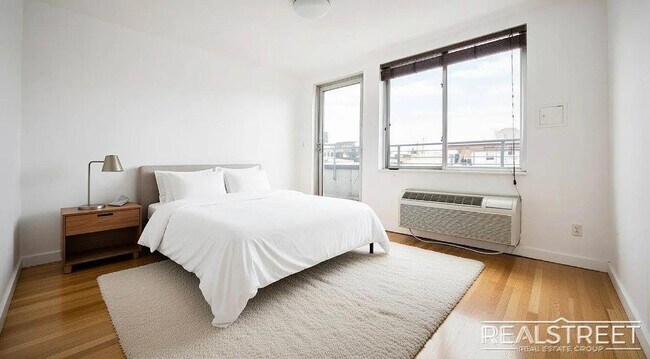 Photo - Stanhope Street Unit 5C