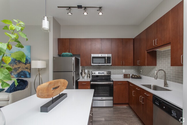 1BR, 1BA - 844SF