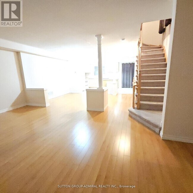 Photo - 27 Frost King Ln