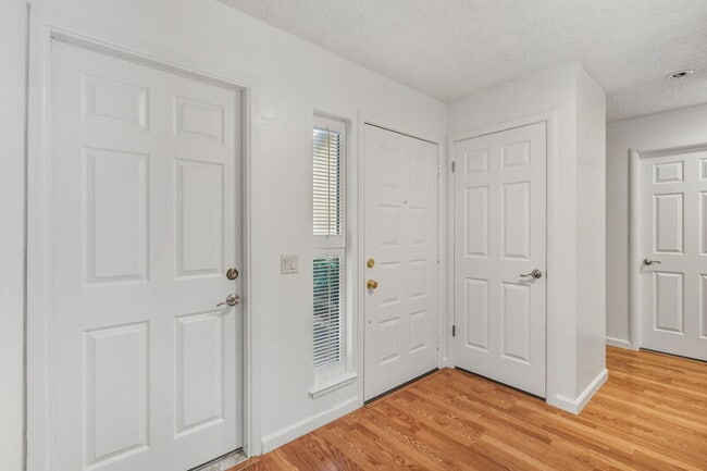 Photo - 10028 Biscanewoods Way