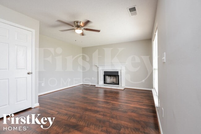 Photo - 1186 King Arthur Ct