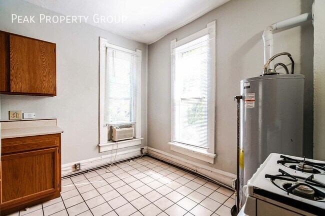 Photo - 246 1/2 W. 5th Avenue Rear-