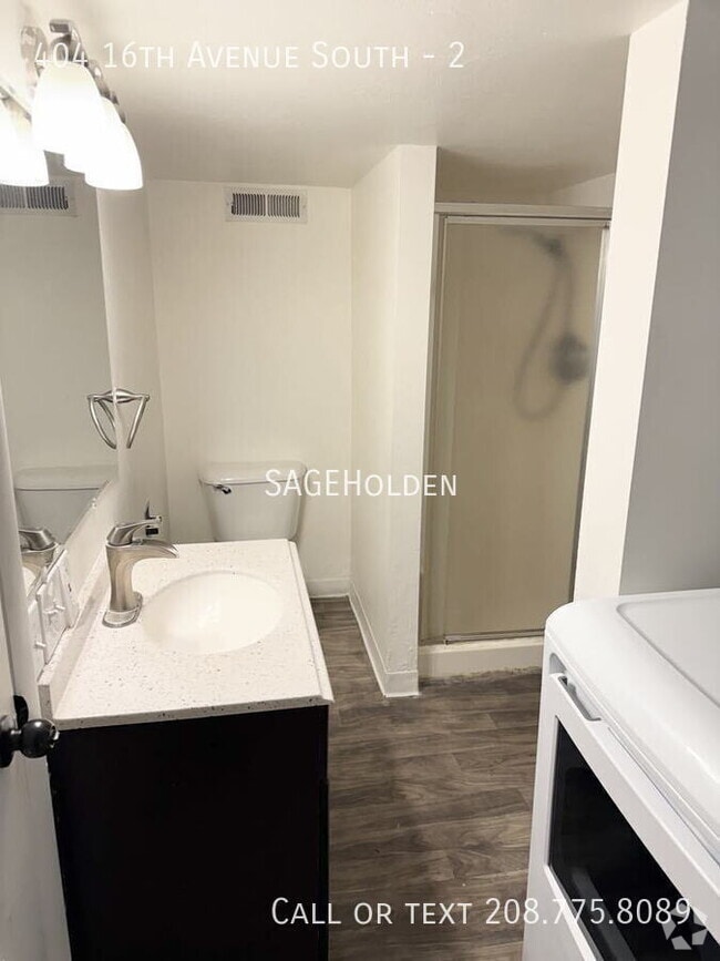 Building Photo - 404 16th Ave S Rental