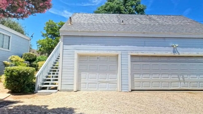 Building Photo - 17339 Akley St