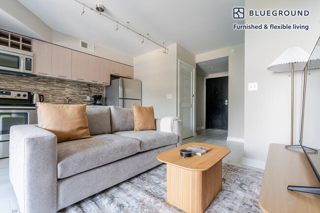 Photo - 1510 Clarendon Blvd Unit FL8-ID1146