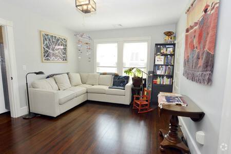 Building Photo - 35 Patten St Unit 3 Rental