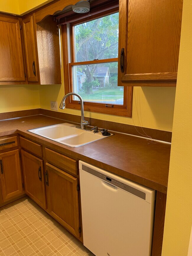Photo - 1505 Little Bluestem Ct Townhome