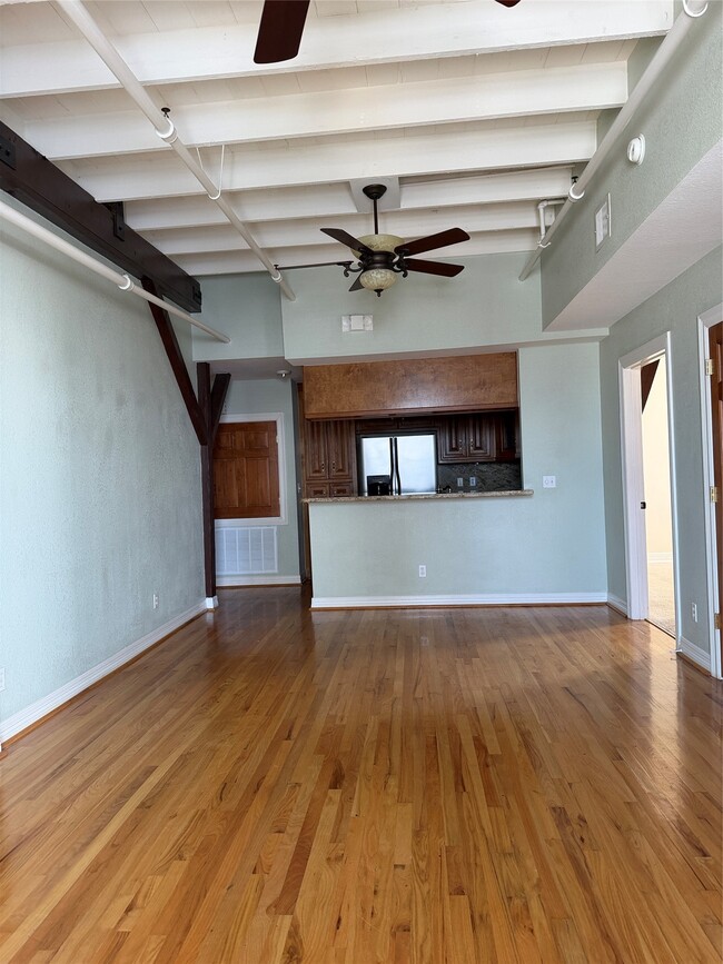 Photo - 1927 Harborside Dr Unidad 307
