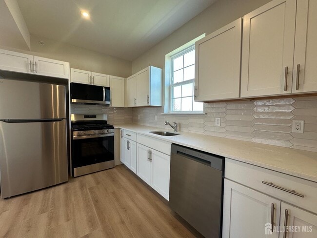 Photo - 88 Louis St Unidad 8