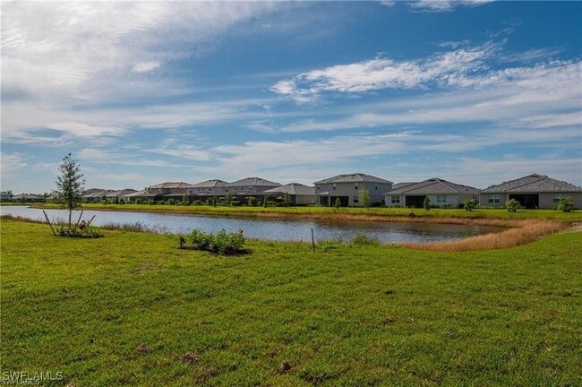 Building Photo - 2620 Vine Ave