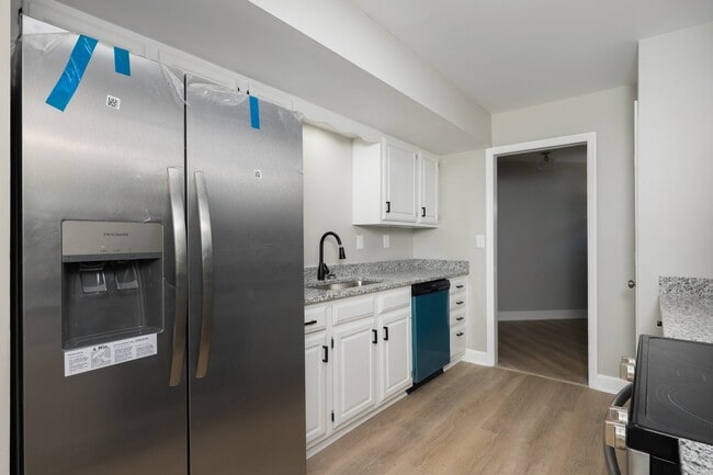 Photo - 10 Kennedy Ct Unidad B