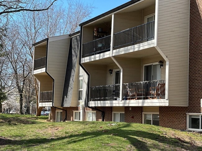 Photo - Cardinal Village Apartments