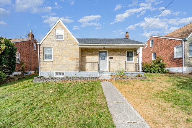 Building Photo - 3936 Walnut St