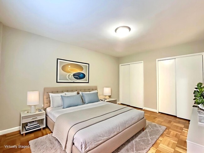 4114 Davis Pl NW Unidad 210