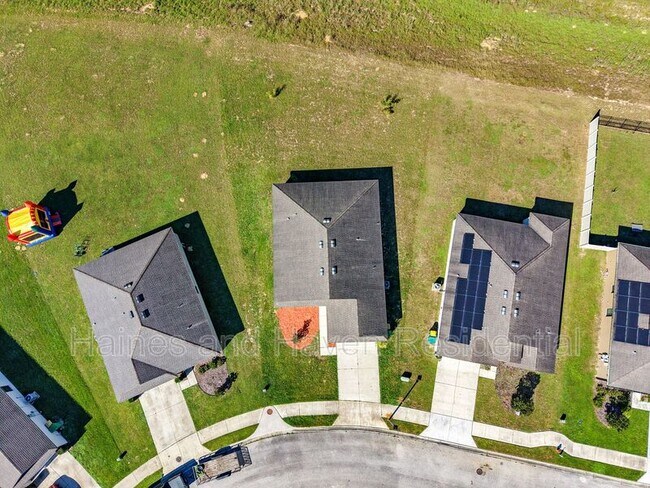 1503 Swan Lake Cir
