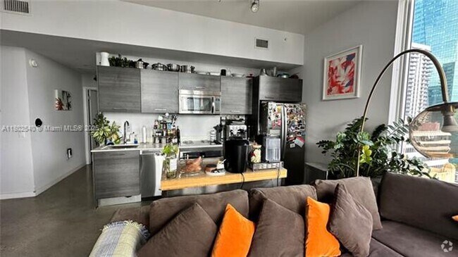 Building Photo - 151 SE 1st St Unit 151 SE 1st St 1711 Rental