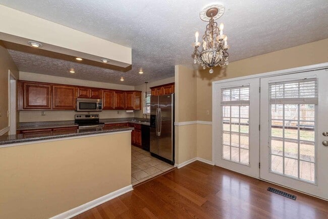 Photo - Knoxville 37912 - Coming Soon - 3 bedroom, 2.5 bath home - Contact Tom Parry (865) 607-3649