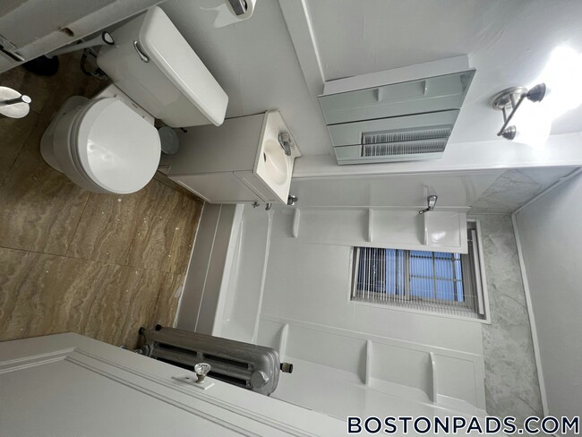 Photo - 179 Thomas Burgin Pkwy Unit 14