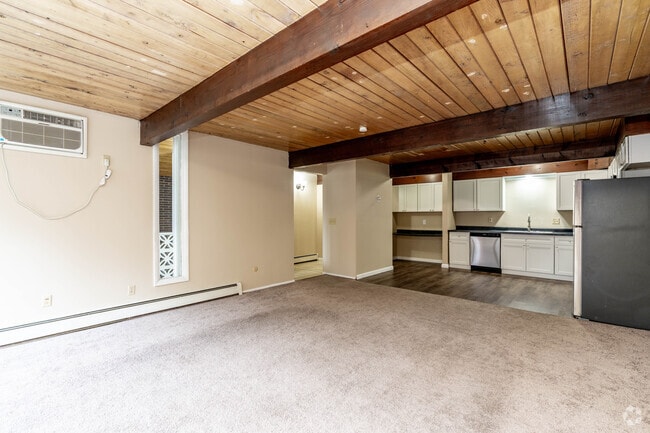 2BR,1BA - 1093SF - Living Room - Tallmadge Pointe