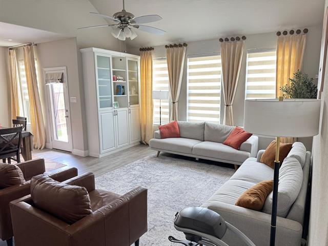 Photo - 3218 Amber Waves Ln