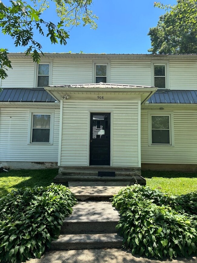 Photo - 908 W Beaver Ave Apartment Unit 908C