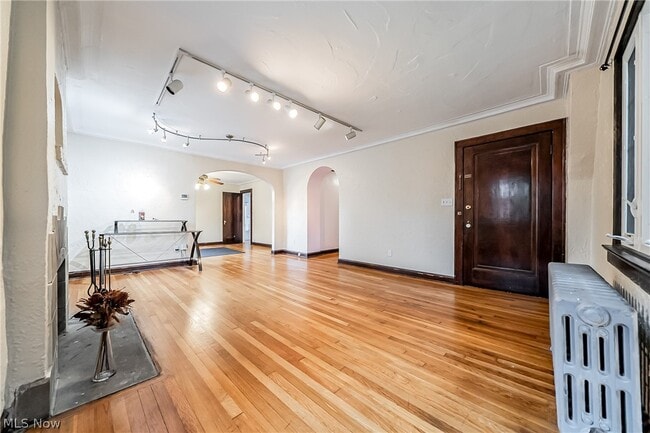 Photo - 18313 Newell Rd