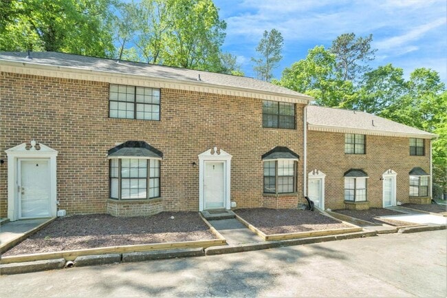 Photo - 926 Amberly Dr, Unit B