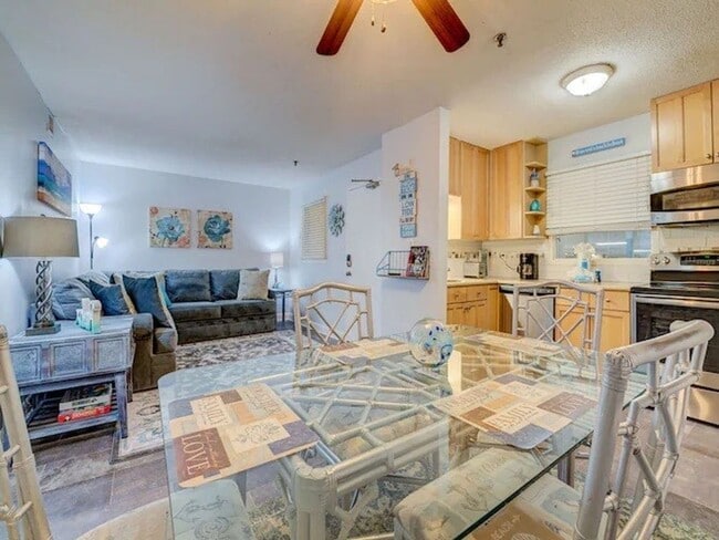 Photo - 2 Bedroom / 2 Bathroom @ Hilton Head Resort