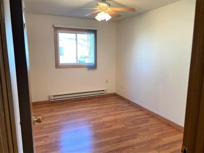Photo - 619 McHugh Rd