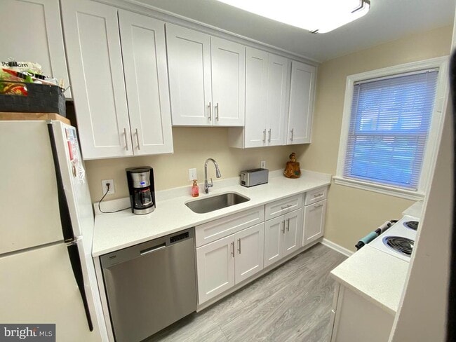 Photo - 706 S Fayette St Unidad 12