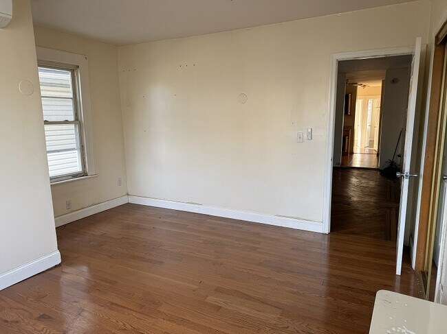 Photo - 8430 124th St Unidad 2