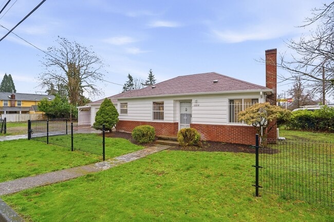 Photo - Fully Remodeled Beauty with Hardwood Floors in Prime SE Location