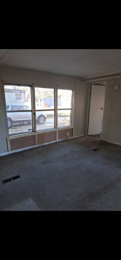 Photo - 6023 Crystal Dr
