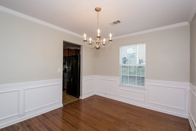 Photo - 120 Emporia Loop