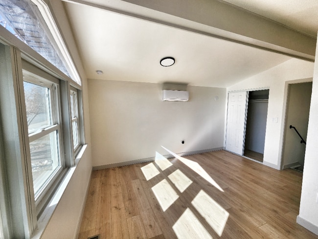 Photo - 860 S Quivas St