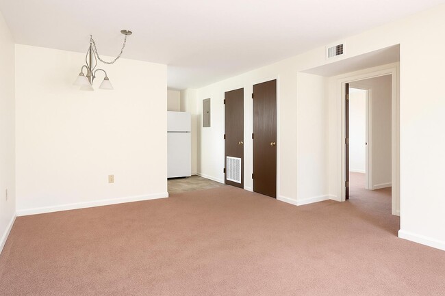 Photo - 4192 Long Branch Rd