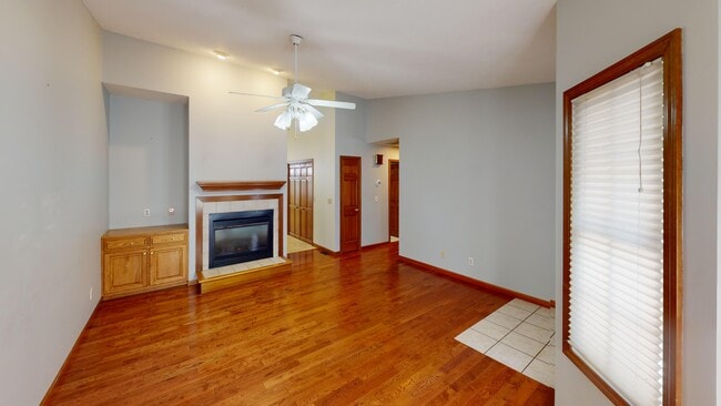 Chimenea de gas - 3209 Sequoia Dr