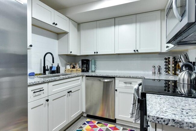 Photo - 116 N 32nd Ave Apartment