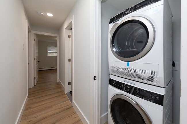 Washer/Dryer in-unit